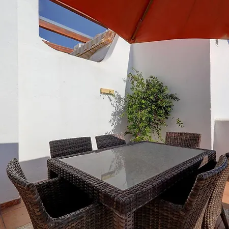 082 - Stunning Sea Views Beachfront * 베날마데나코스타